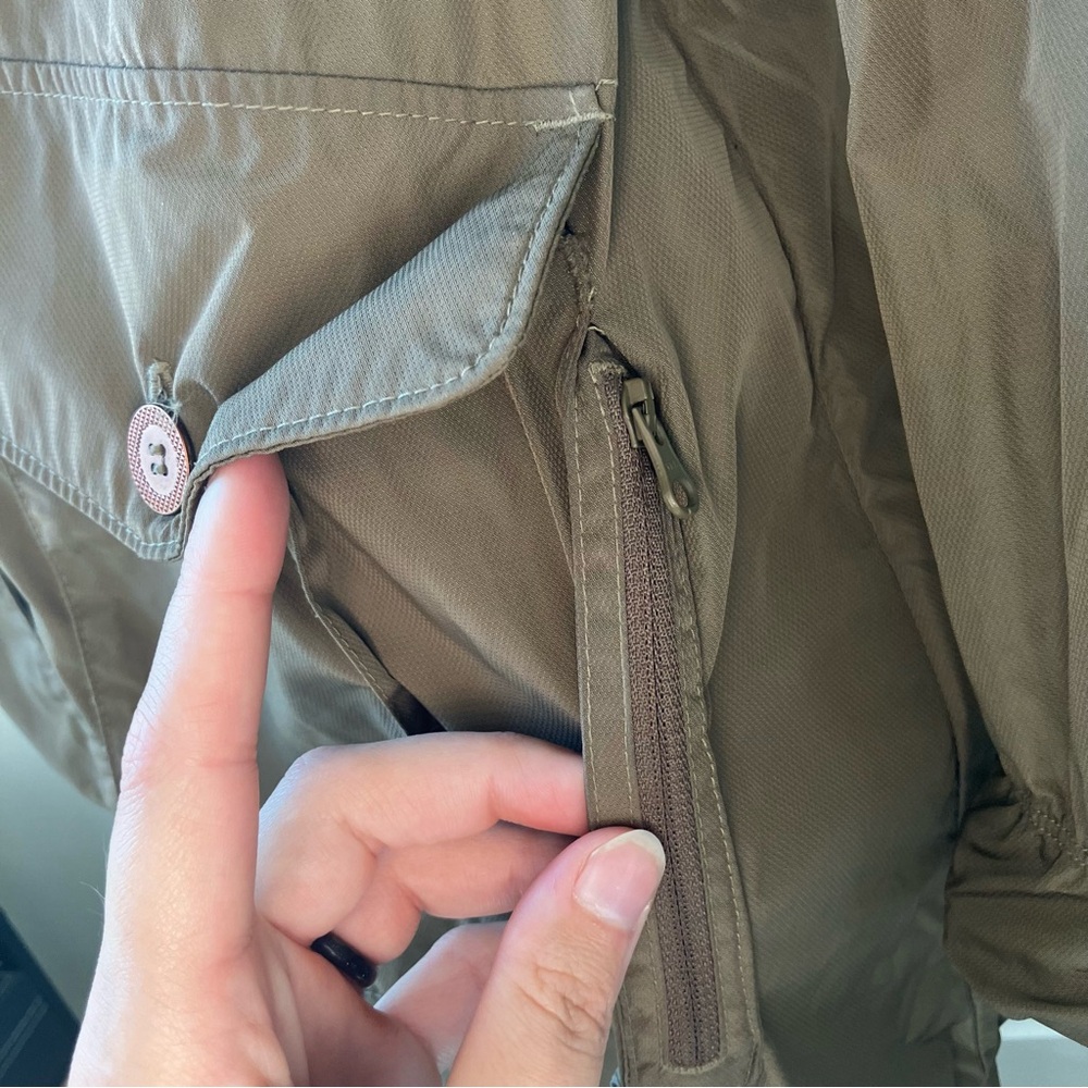 Mountain Hardwear | Zenell Windbreaker Trench Coat - Picture 4 of 8